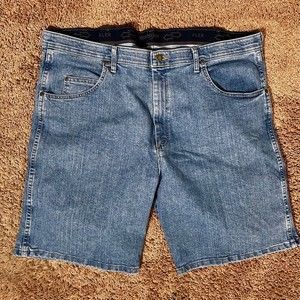 Wrangler Rugged Wear Stretch Men's Size 42 Blue Denim Jean Shorts